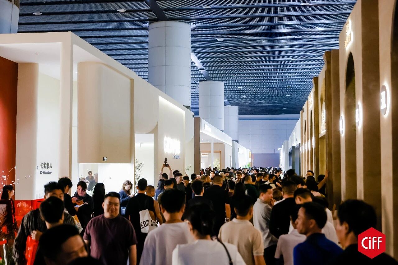 主办报名CIFF2027广州家具展-两厅家具展（官网联系人）